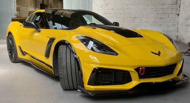 Travaux de peinture automobile de haute qualité.